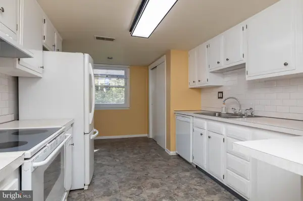 2302 HEATHER CT #2302, Wilmington, DE 19809