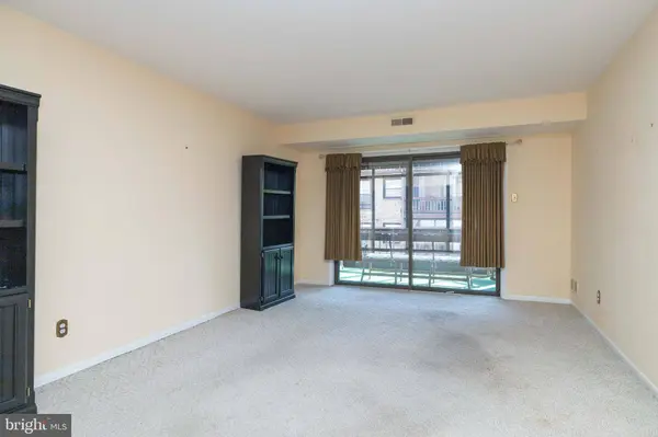 2302 HEATHER CT #2302, Wilmington, DE 19809
