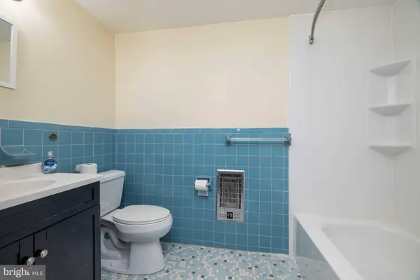 27602 VALLEY RUN DR #602, Wilmington, DE 19810
