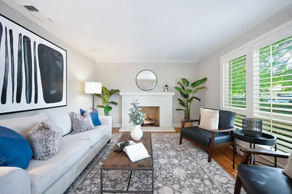 209 43rd St, Sacramento, CA 95819