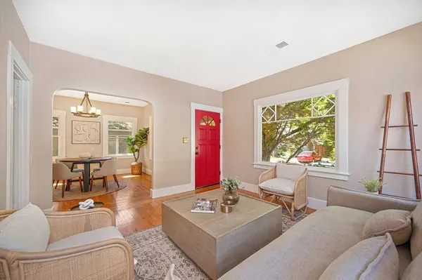 941 33rd ST, Sacramento, CA 95816