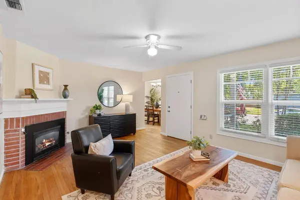 6101 3rd AVE, Sacramento, CA 95817