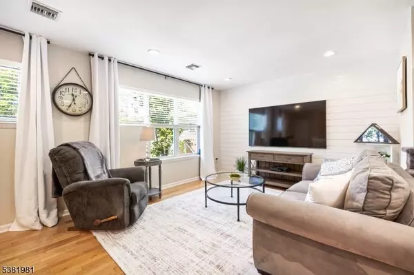 23 Bristol Ct #23, Lincoln Park Boro, NJ 07035