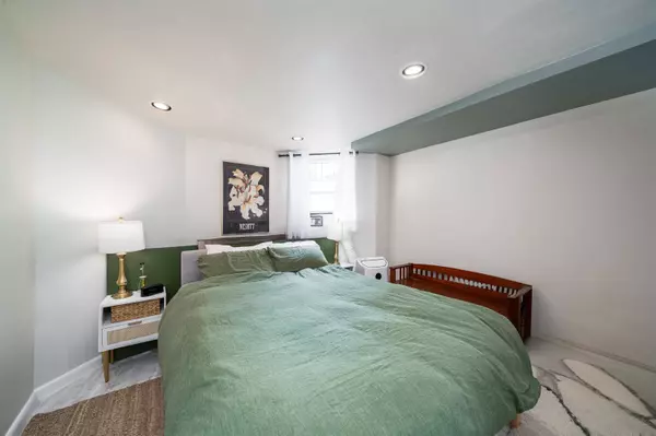 313 18TH ST, Union City, NJ 07087