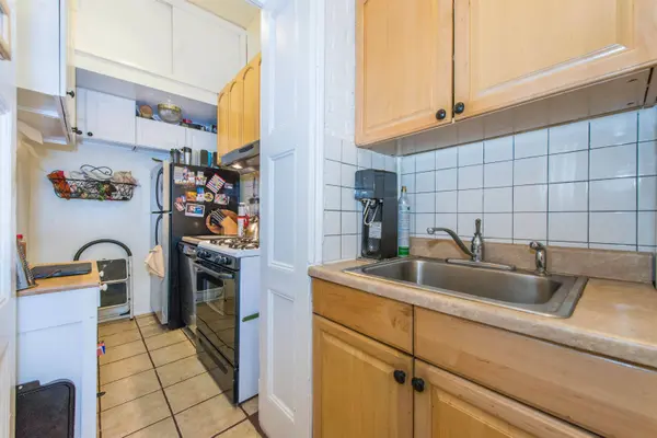 208 5TH ST  #2, Jc Downtown, NJ 07302