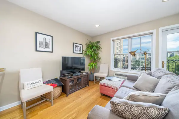 204 JACKSON ST #6, Hoboken, NJ 07030