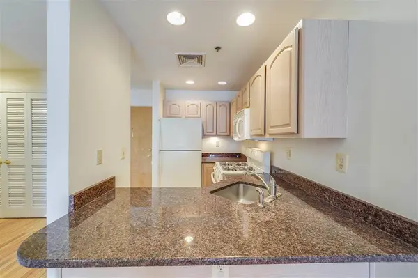 84 ADAMS ST  #3D, Hoboken, NJ 07030