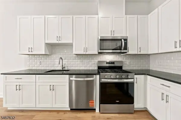 17 Hook Mt Rd #209, Montville Twp., NJ 07058