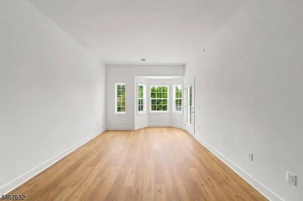 17 Hook Mt Rd #209, Montville Twp., NJ 07058