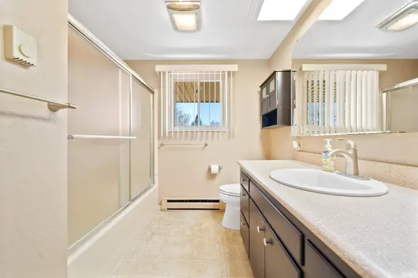 3828 Huth Drive, Fort Wayne, IN 46804