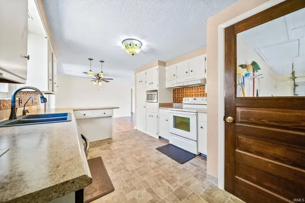 3828 Huth Drive, Fort Wayne, IN 46804