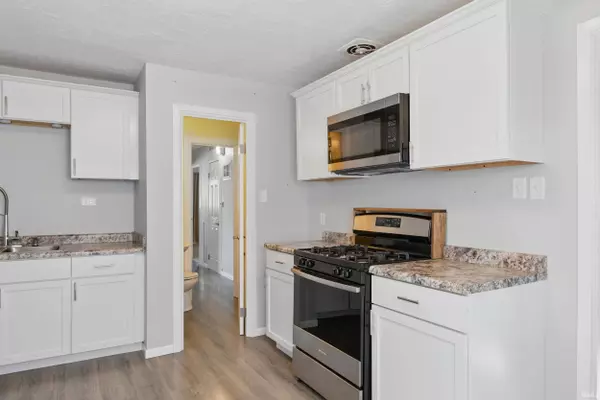 1154 Melbourne Drive, New Haven, IN 46774-2644