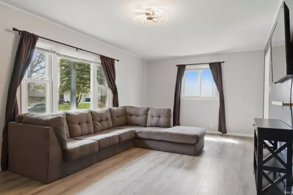 1154 Melbourne Drive, New Haven, IN 46774-2644