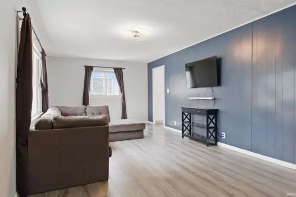 1154 Melbourne Drive, New Haven, IN 46774-2644