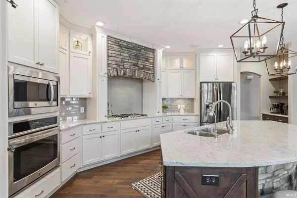 14791 Manzanar Cove, Fort Wayne, IN 46845-0021