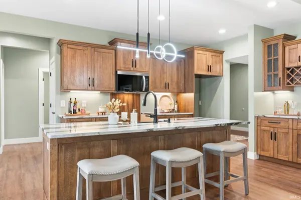 22583 Maumee Meadows Drive, Woodburn, IN 46797