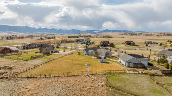 11 Valley Rd, Sheridan, WY 82801-9055