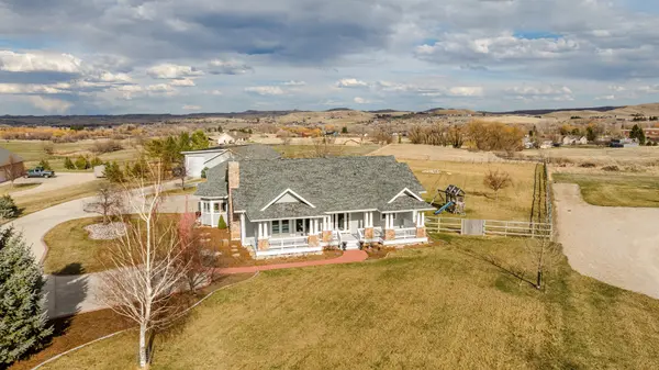 11 Valley Rd, Sheridan, WY 82801-9055