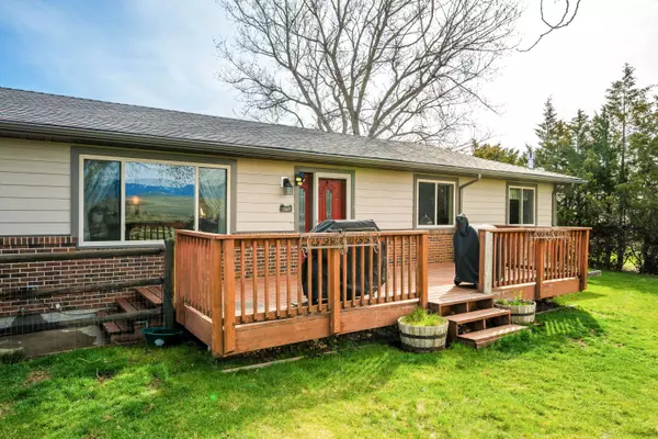 35 Golf Course RD, Sheridan, WY 82801