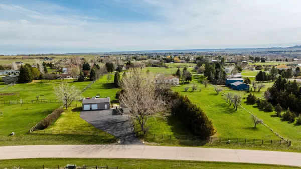 35 Golf Course RD, Sheridan, WY 82801