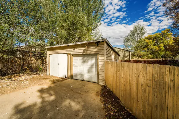 209 S Sheridan AVE, Sheridan, WY 82801