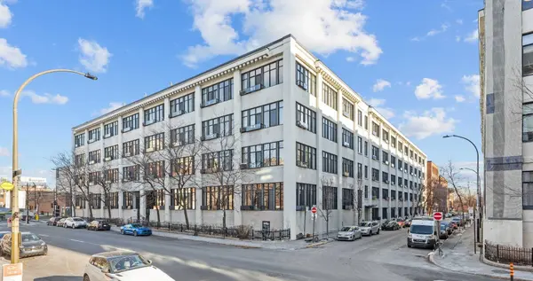 765 Rue Bourget #401, Montréal (le Sud-ouest), QC H4C0A5