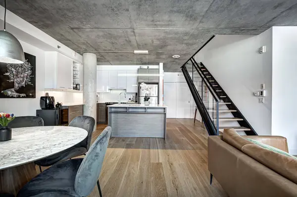 1010 Rue William #705, Montréal (le Sud-ouest), QC H3C0K8