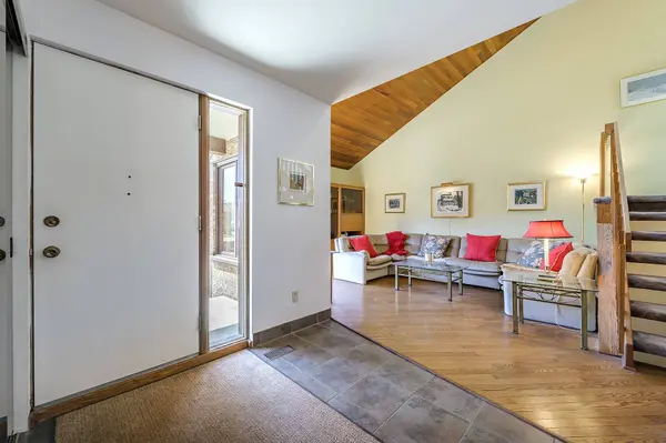 1084 Rue Le Gardeur, Dorval, QC H9S5N6