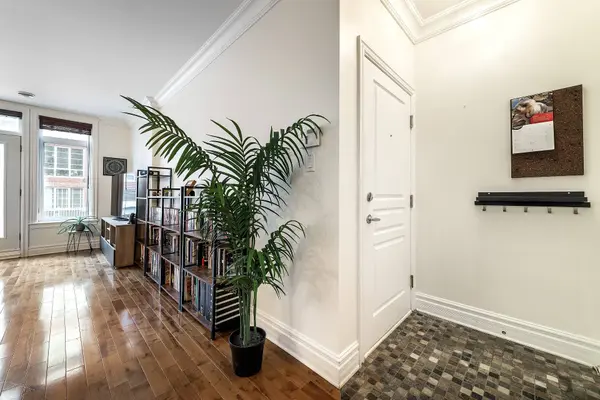 50 Rue Ste-Marguerite #102, Montréal (le Sud-ouest), QC H4C0A3