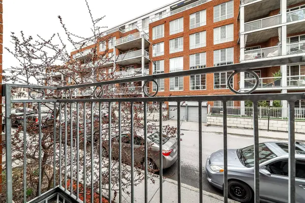 50 Rue Ste-Marguerite #102, Montréal (le Sud-ouest), QC H4C0A3