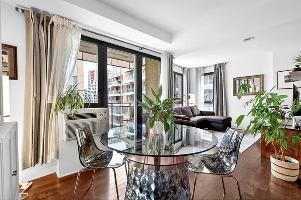 1010 Rue William #516, Montréal (le Sud-ouest), QC H3C0K8