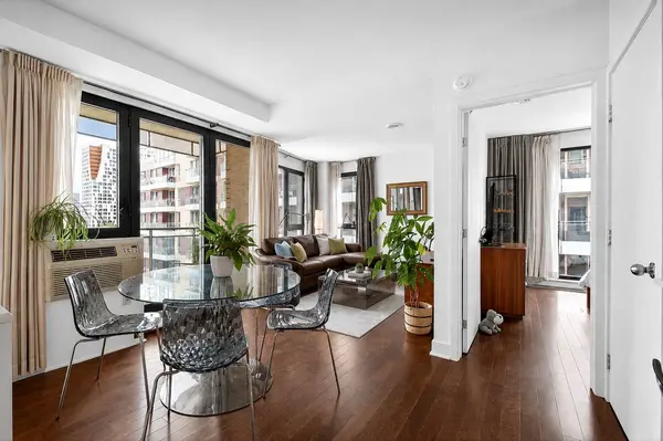 1010 Rue William #516, Montréal (le Sud-ouest), QC H3C0K8