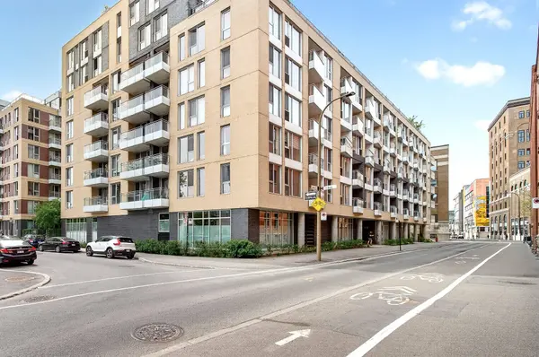 1010 Rue William #516, Montréal (le Sud-ouest), QC H3C0K8
