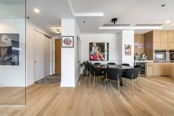 101 Rue Peel #2355, Montréal (le Sud-ouest), QC H3C0Y1
