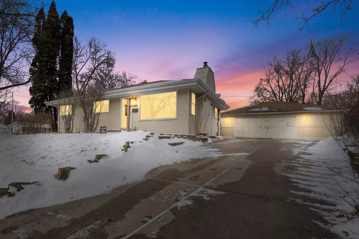 Waukesha, WI 53189-7662,232 Richard St