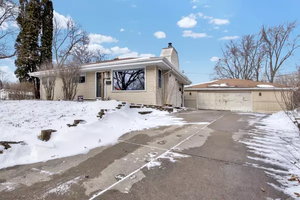 Waukesha, WI 53189-7662,232 Richard St