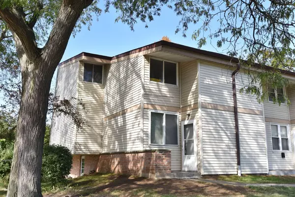 8867 N 95th St #A, Milwaukee, WI 53224-7146