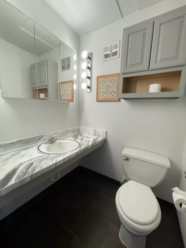 Milwaukee, WI 53224-7146,8867 N 95th St #A