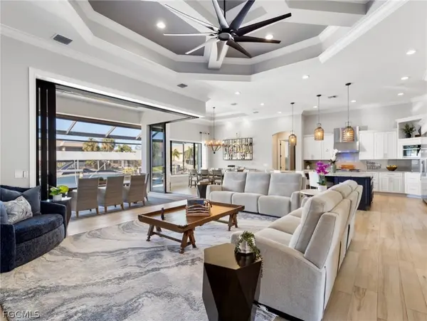 4226 SE 6th Pl, Cape Coral, FL 33904-5304