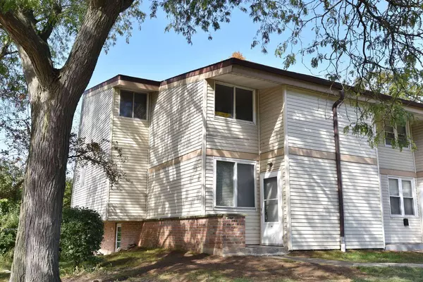 8867 N 95th St #A, Milwaukee, WI 53224-7146