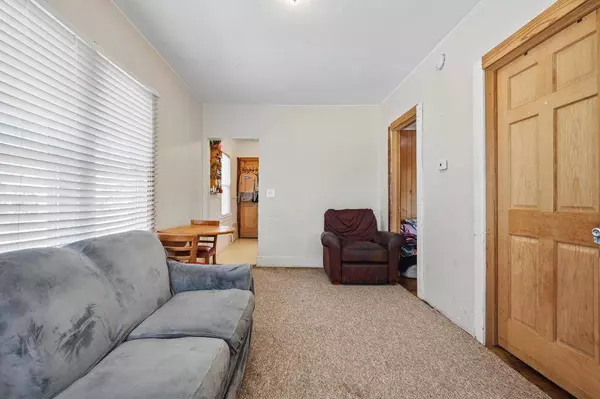 150 Cook STREET, Waukesha, WI 53186