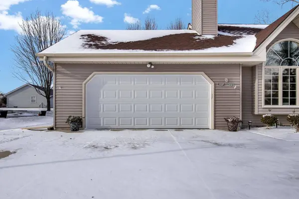 8529 S Golden Lake WAY, Franklin, WI 53132