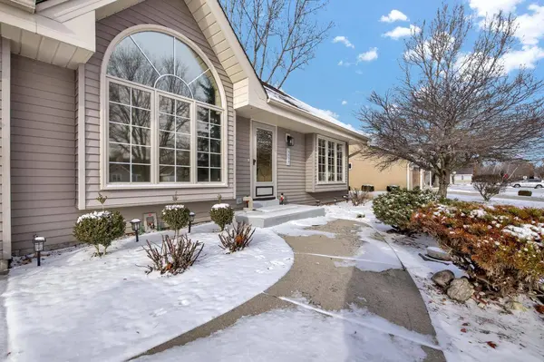 8529 S Golden Lake WAY, Franklin, WI 53132