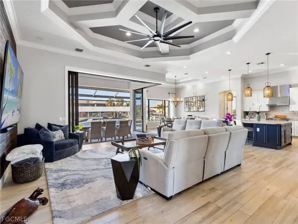 4226 SE 6th Pl, Cape Coral, FL 33904-5304