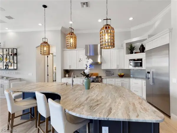 4226 SE 6th Pl, Cape Coral, FL 33904-5304