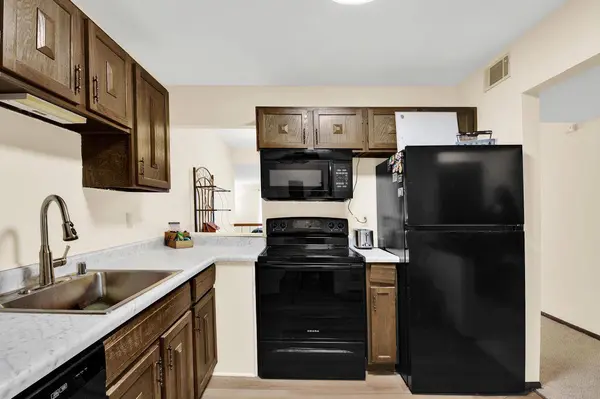 8643 N Servite DRIVE #115, Milwaukee, WI 53223