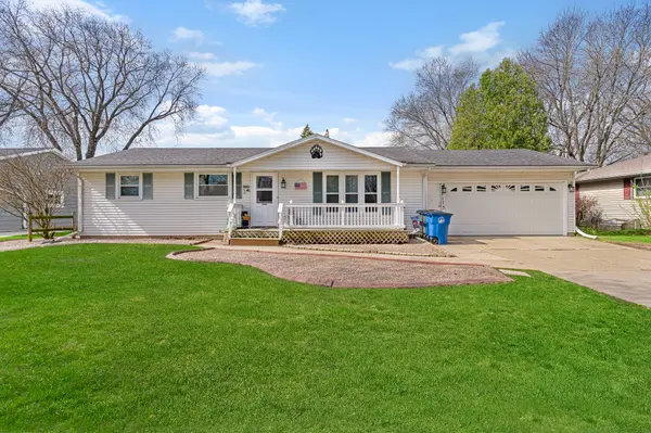 1173 Canterbury Rd, Green Bay, WI 54304-4149