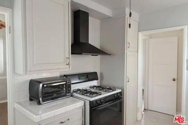 8712 S 7th Ave, Inglewood, CA 90305