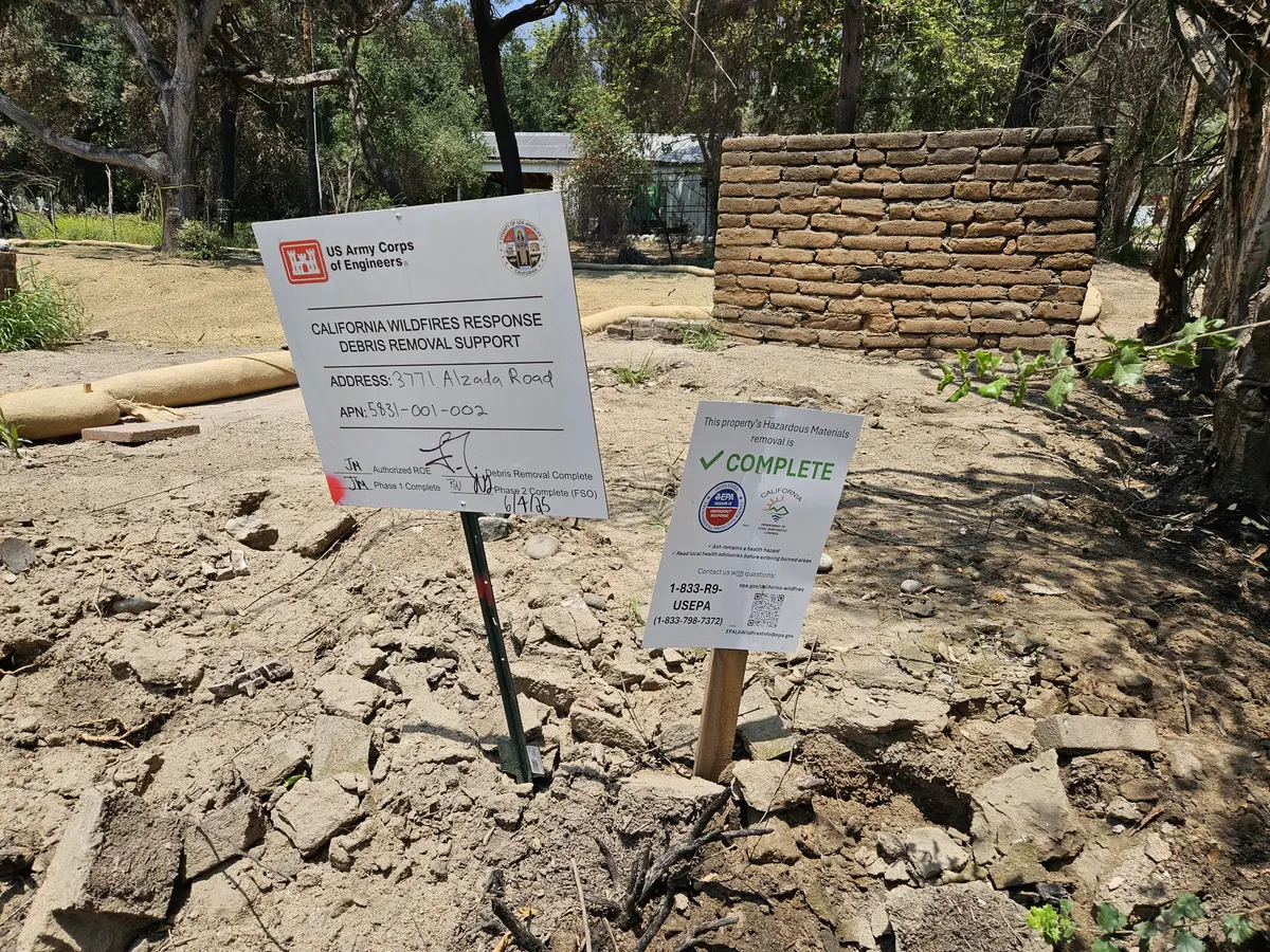 3771 Alzada Rd, Altadena, CA 91001-3801