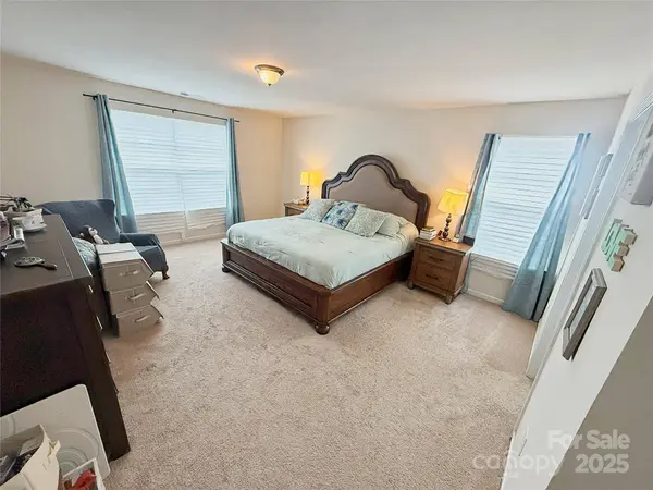 3416 Yarmouth LN, Gastonia, NC 28056